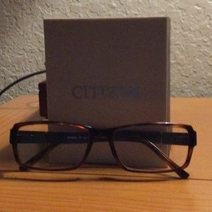 Meet your Posher, June